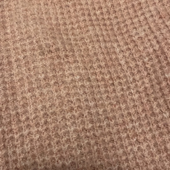 Pink sweater - Picture 3 of 4